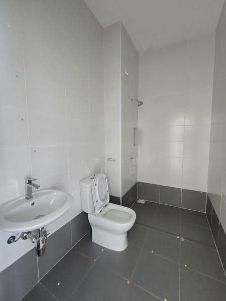 Rumah Kluster untuk Dijual di Eco Botanic 2 (Iskandar Puteri (Nusajaya)) - Derrick Wong - Bathroom - PropertyGuru.com.my