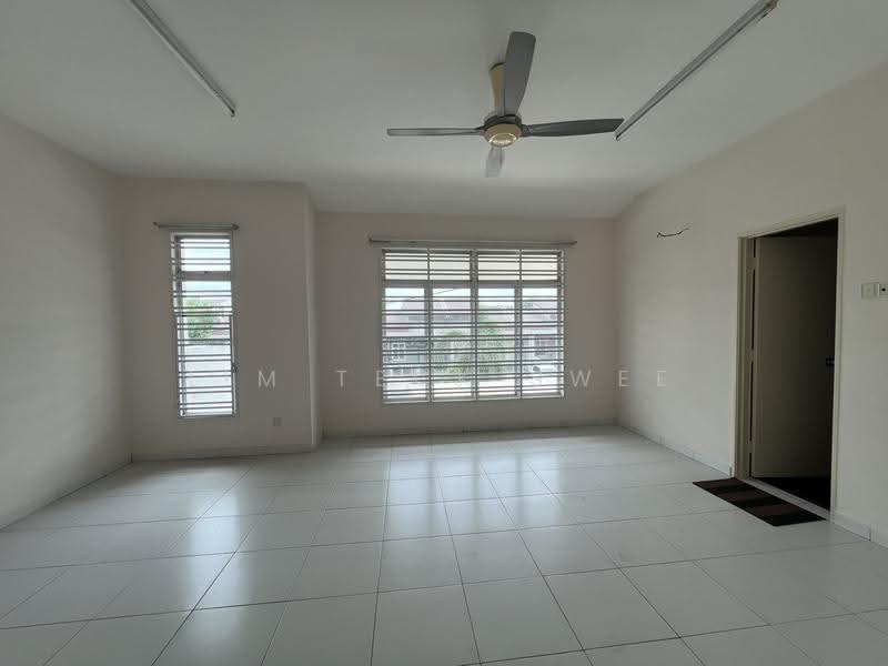 Rumah Teres 2-Tingkat untuk Dijual di Taman tasik Utama (Ayer Keroh) - Lim Teck Swee - Living Room - PropertyGuru.com.my