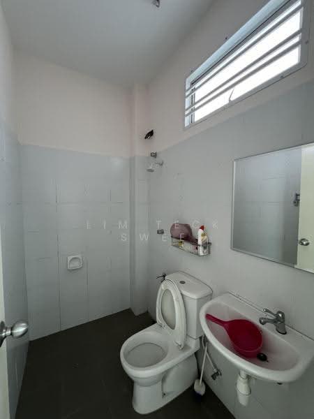 Rumah Teres 2-Tingkat untuk Dijual di Taman tasik Utama (Ayer Keroh) - Lim Teck Swee - Bathroom - PropertyGuru.com.my