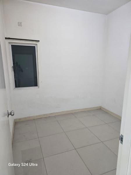 Kediaman Servis untuk Dijual di Greenfield Regency - Shi Ting - Interior - PropertyGuru.com.my