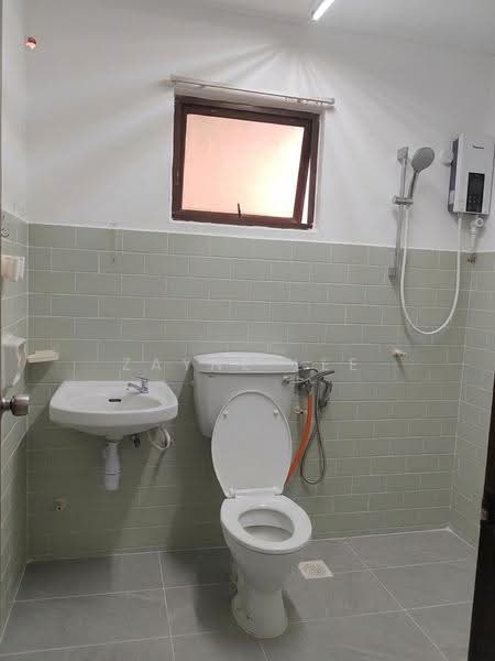 Kondominium untuk Dijual di Evergreen Park Acorn & Hazel - Zayne Lee - Bathroom - PropertyGuru.com.my