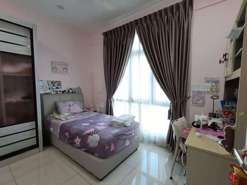 Service Residence for Sale at 8Scape Residence @ Sutera - Elise Chia - Bedroom - PropertyGuru.com.my