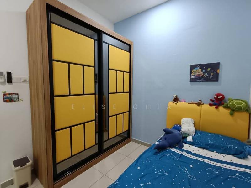 Service Residence for Sale at 8Scape Residence @ Sutera - Elise Chia - Bedroom - PropertyGuru.com.my