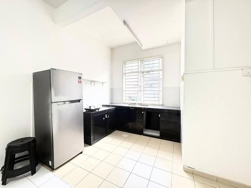 Rumah Teres 2-Tingkat untuk Dijual di Taman Desa Tebrau (Tebrau) - Grace Chiew - Kitchen - PropertyGuru.com.my