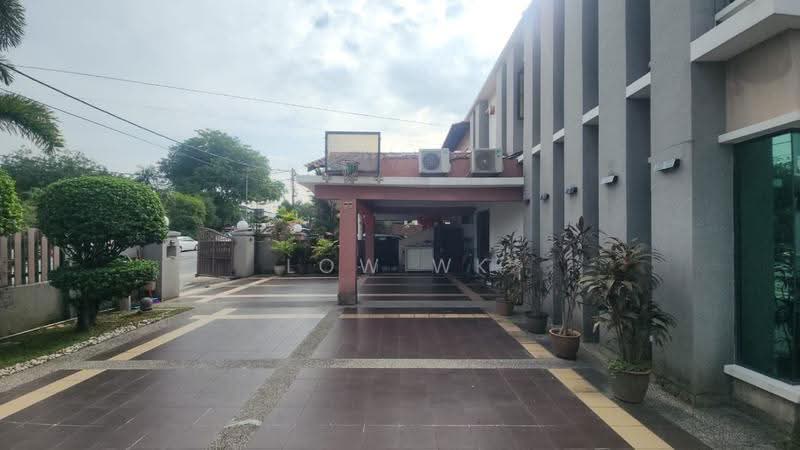 Semi-Detached House for Sale in Happy Garden (Kuchai Lama) - LOW WK - Exterior - PropertyGuru.com.my