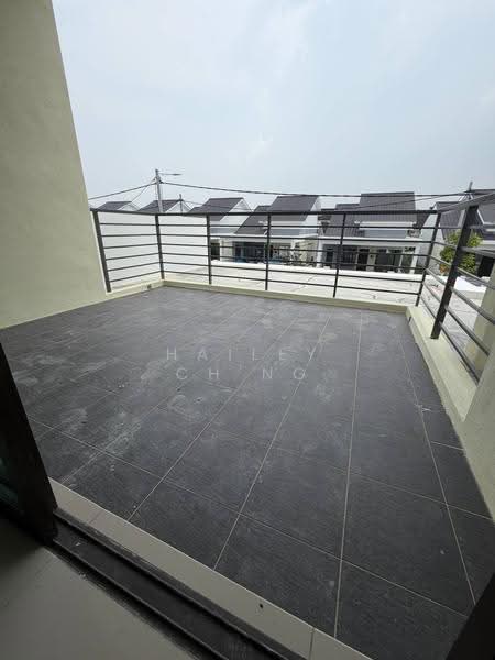 2-storey Terraced House for Rent in Seberang Perai (Penang) - Hailey Ch'ng - Balcony - PropertyGuru.com.my