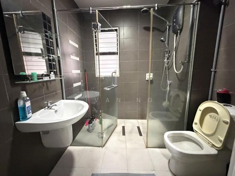 Terraced House for Sale in Bandar Mahkota Cheras (Cheras) - Aivan Ng - Bathroom - PropertyGuru.com.my