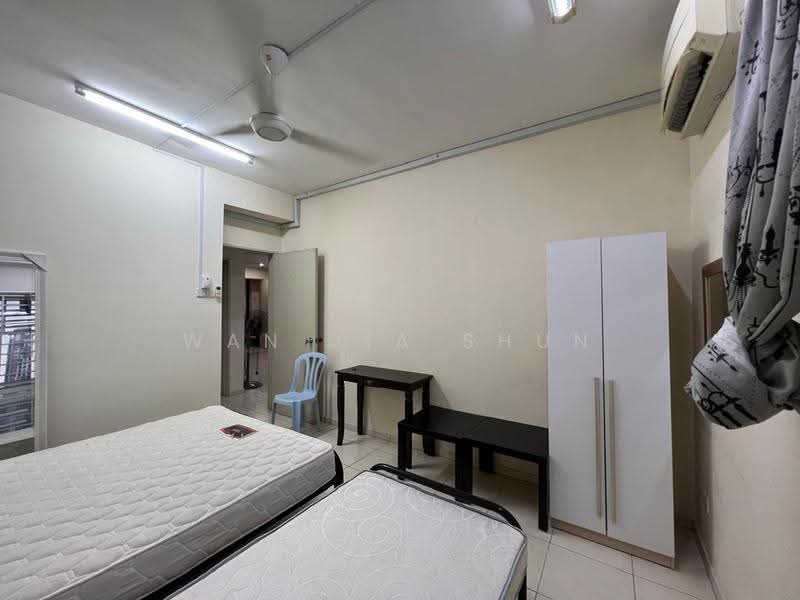 Kondominium untuk Disewa di Platinum Lake PV 13 - Wan Jia Shun - Bedroom - PropertyGuru.com.my