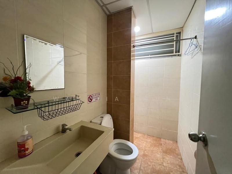 Kondominium untuk Disewa di Platinum Lake PV 13 - Wan Jia Shun - Bathroom - PropertyGuru.com.my