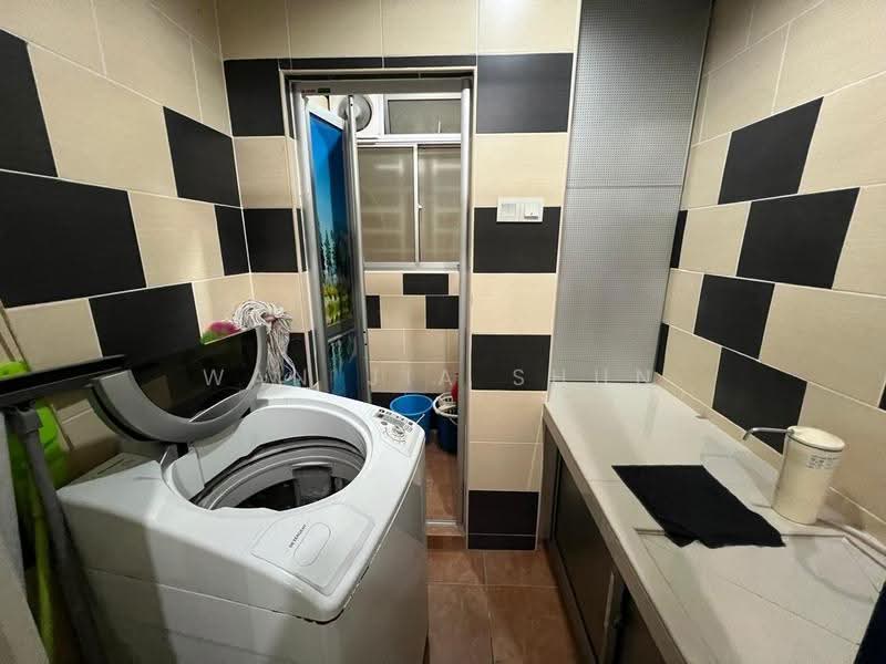 Kondominium untuk Disewa di Platinum Lake PV 13 - Wan Jia Shun - PropertyGuru.com.my