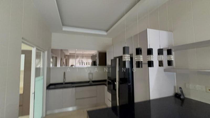 Rumah Berkembar untuk Dijual di Jade Hills (Kajang) - Aivan Ng - Kitchen - PropertyGuru.com.my