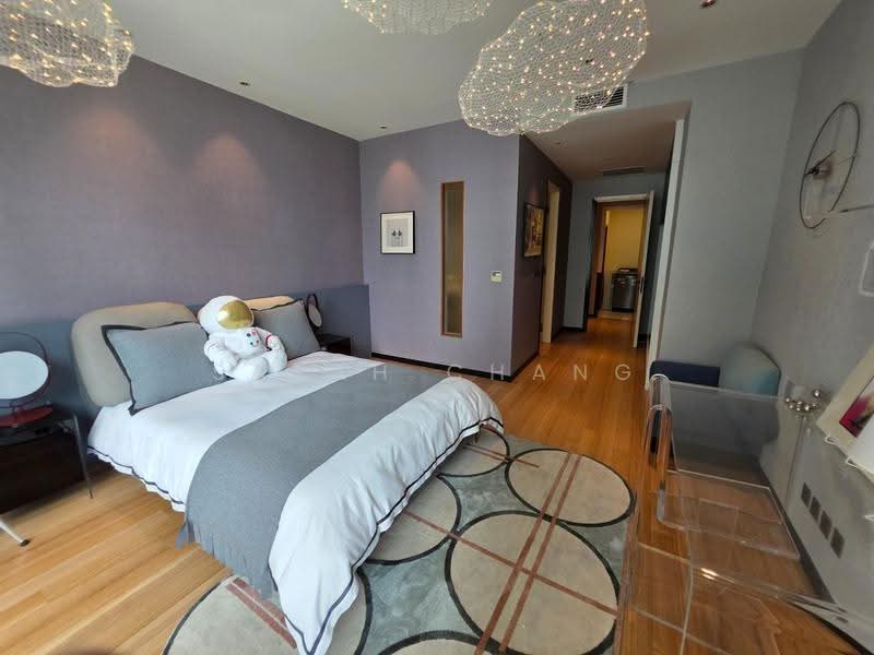 Kediaman Servis untuk Dijual di The Oval - Sarah Chang - Bedroom - PropertyGuru.com.my