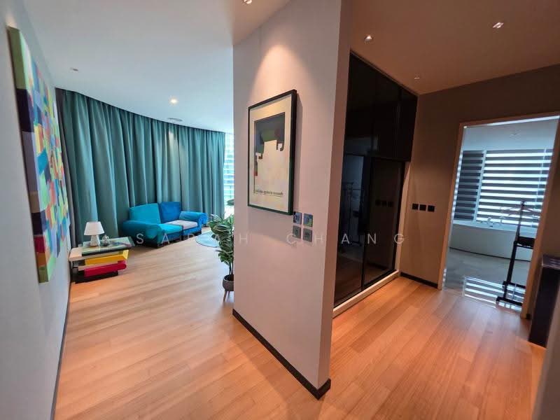 Kediaman Servis untuk Dijual di The Oval - Sarah Chang - Living Room - PropertyGuru.com.my