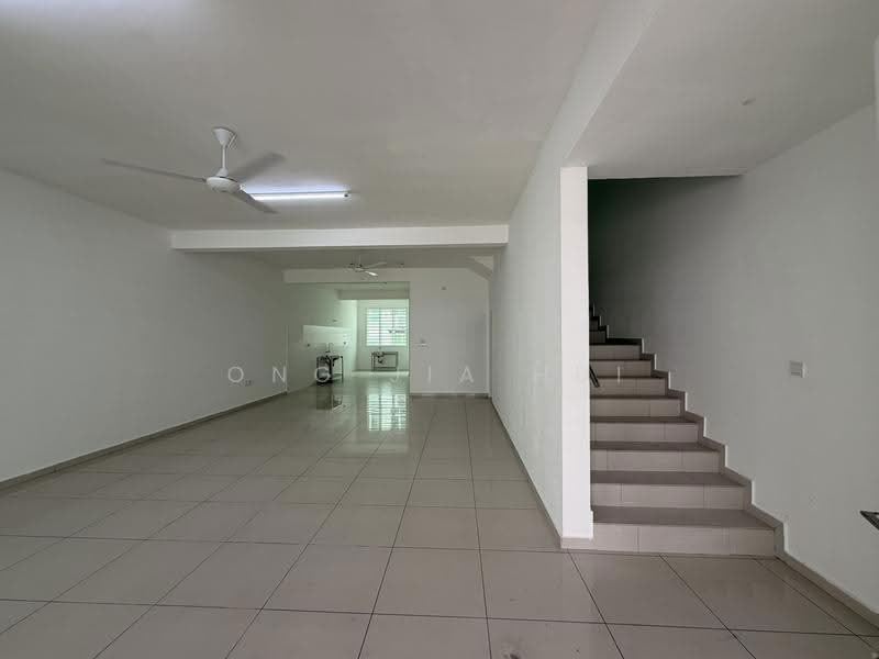 Terraced House for Sale in Bandar Sri Sendayan (Negeri Sembilan) - Ong Jia Hui - Living Room - PropertyGuru.com.my