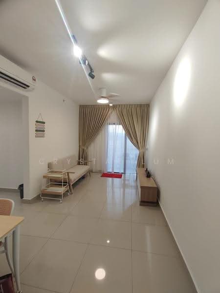 Kediaman Servis untuk Disewa di M Luna - Crystal Lum - Living Room - PropertyGuru.com.my