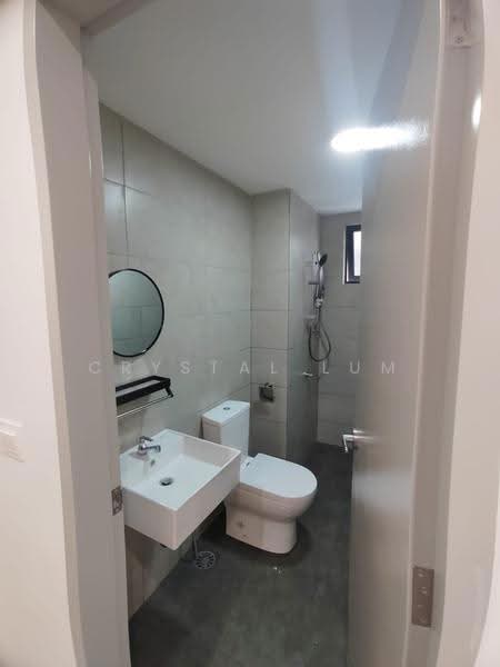 Kediaman Servis untuk Disewa di M Luna - Crystal Lum - Bathroom - PropertyGuru.com.my