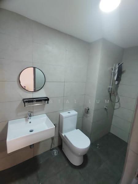 Kediaman Servis untuk Disewa di M Luna - Crystal Lum - Bathroom - PropertyGuru.com.my