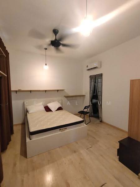 Kondominium untuk Disewa di The Henge - Crystal Lum - Bedroom - PropertyGuru.com.my