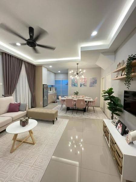 Cluster House for Sale in Sepang (Selangor) - Amirun Kinanah - Living Room - PropertyGuru.com.my