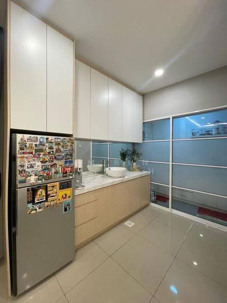 Cluster House for Sale in Sepang (Selangor) - Amirun Kinanah - Kitchen - PropertyGuru.com.my