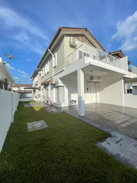 Cluster House for Sale in Sepang (Selangor) - Amirun Kinanah - Exterior - PropertyGuru.com.my