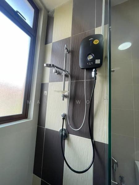 Bungalow House for Rent in Diamond City (Semenyih) - Mavis Wong - Bathroom - PropertyGuru.com.my