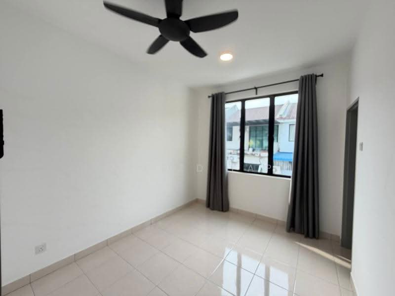 Semi-Detached House for Rent in Johor Bahru (Johor) - Alfred Yap - Bedroom - PropertyGuru.com.my
