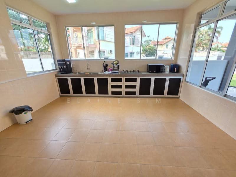 Bungalow House for Rent in Kulai (Johor) - Elaine Sim - Kitchen - PropertyGuru.com.my