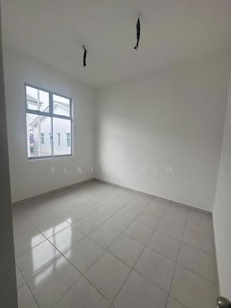 1-storey Terraced House for Sale in Bandar Putra Kulai (Kulai) - Elaine Sim - Interior - PropertyGuru.com.my
