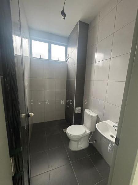 1-storey Terraced House for Sale in Bandar Putra Kulai (Kulai) - Elaine Sim - Bathroom - PropertyGuru.com.my