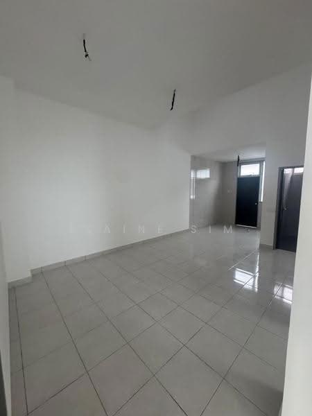 1-storey Terraced House for Sale in Bandar Putra Kulai (Kulai) - Elaine Sim - Interior - PropertyGuru.com.my