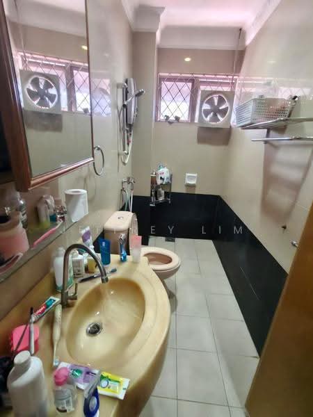 Rumah Berkembar untuk Dijual di Taman Pelangi (Johor Bahru) - Jeffrey Lim - PropertyGuru.com.my