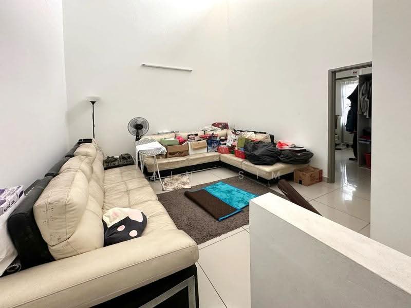 2-storey Terraced House for Sale in Bandar Putra Kulai (Kulai) - Elaine Sim - Living Room - PropertyGuru.com.my