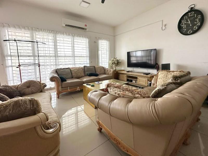 2-storey Terraced House for Sale in Bandar Putra Kulai (Kulai) - Elaine Sim - Living Room - PropertyGuru.com.my