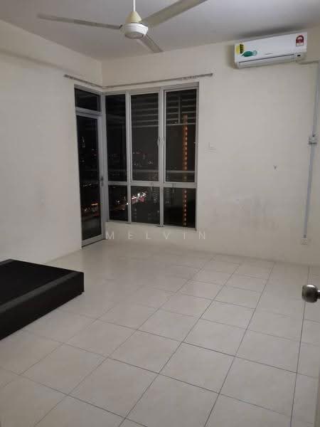 Kondominium untuk Dijual di Platinum Lake PV 13 - Melvin Bala - Living Room - PropertyGuru.com.my