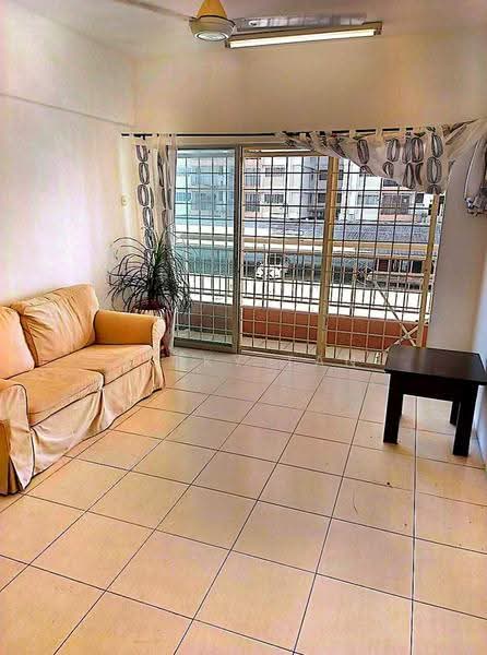 Kondominium untuk Dijual di Beverly 2 - Vicky Tan - Living Room - PropertyGuru.com.my