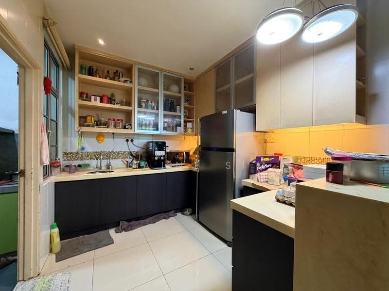 Semi-Detached House for Sale in Bandar Putra Kulai (Kulai) - Elaine Sim - Kitchen - PropertyGuru.com.my