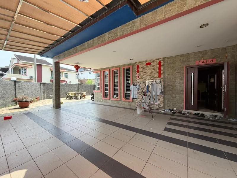 Semi-Detached House for Sale in Bandar Putra Kulai (Kulai) - Elaine Sim - Exterior - PropertyGuru.com.my