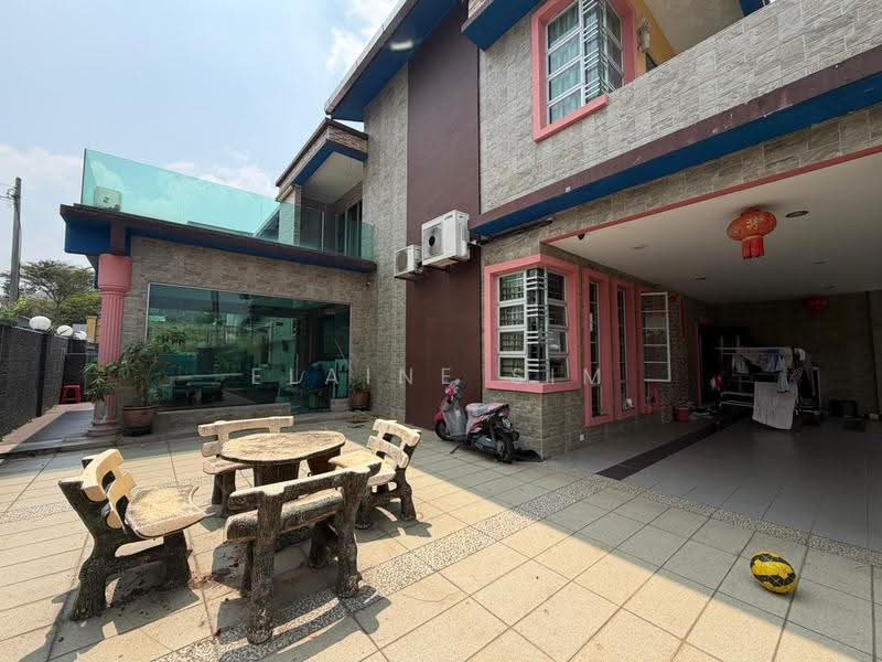 Semi-Detached House for Sale in Bandar Putra Kulai (Kulai) - Elaine Sim - Exterior - PropertyGuru.com.my