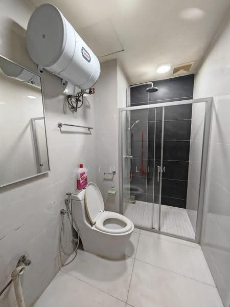 Condominium for Rent at Amberside @ Country Garden Danga Bay - Alvin Lim - Bathroom - PropertyGuru.com.my