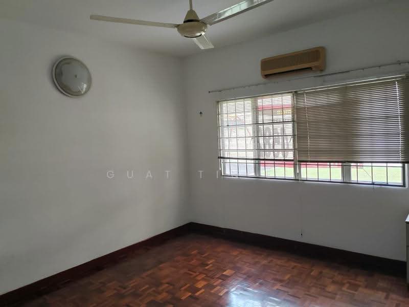 Pangsapuri untuk Dijual di Starville - Guat Tin Ee - Bedroom - PropertyGuru.com.my