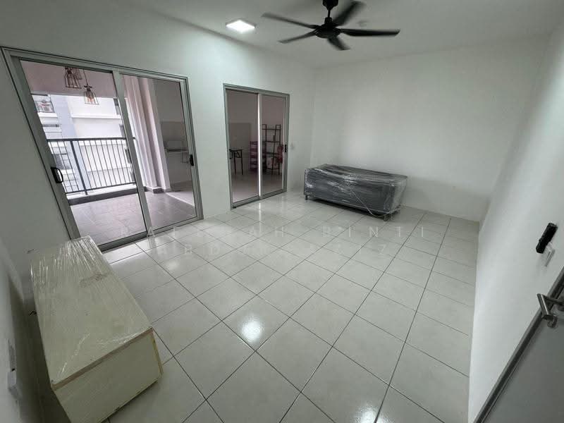 Pangsapuri untuk Dijual di Harmoni Elmina 1 @ City Of Elmina - Rafedah Binti Abdul Aziz - Living Room - PropertyGuru.com.my