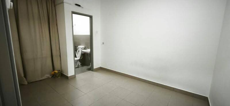 Rumah Bandar untuk Disewa di Taman Adda Heights (Tebrau) - SJ CHAN - Bathroom - PropertyGuru.com.my