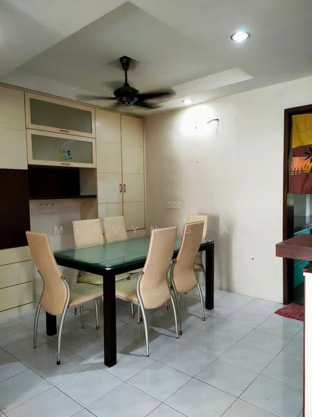 Kondominium untuk Dijual di Grand View - Mervyn Seah - Dining Room - PropertyGuru.com.my