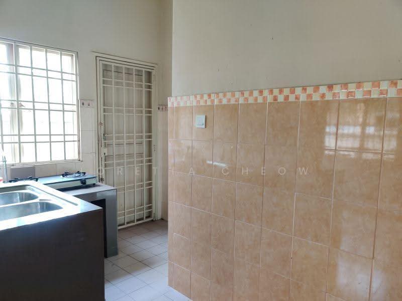 Semi-Detached House for Sale in Usj 3a (Subang Jaya) - Loretta Cheow - Kitchen - PropertyGuru.com.my