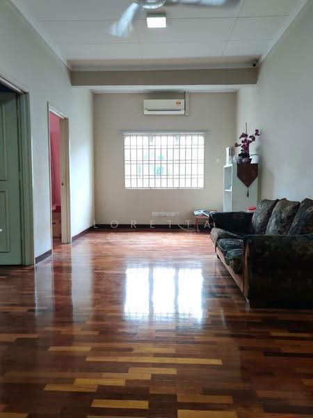 Semi-Detached House for Sale in Usj 3a (Subang Jaya) - Loretta Cheow - Upstairs Family Hall - PropertyGuru.com.my