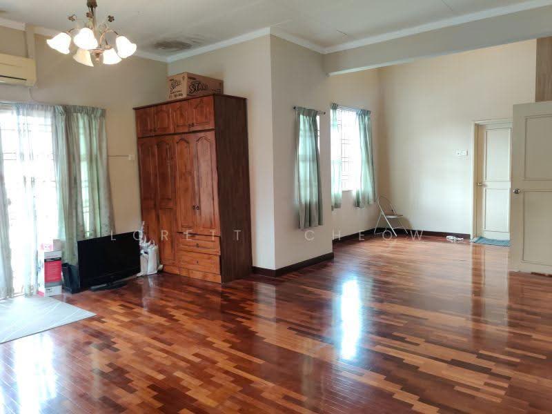 Semi-Detached House for Sale in Usj 3a (Subang Jaya) - Loretta Cheow - Master Bedroom - PropertyGuru.com.my