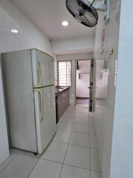 Apartment for Sale at Akasia - Stephanie Lim - Kitchen - PropertyGuru.com.my