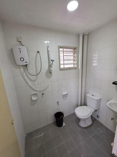 Apartment for Sale at Akasia - Stephanie Lim - Bathroom - PropertyGuru.com.my
