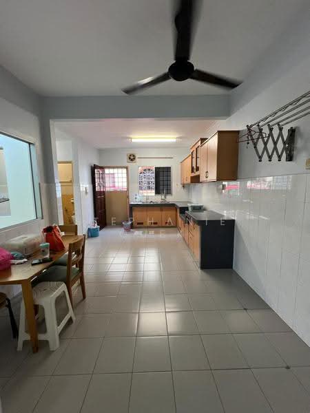 2-storey Terraced House for Sale in Bandar Bukit Tinggi (Klang) - Stephanie Quek - Kitchen - PropertyGuru.com.my